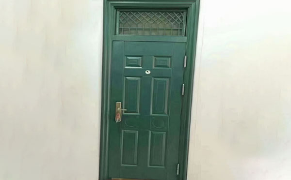 奇台学校教室门