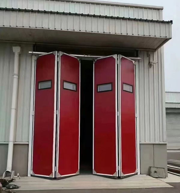 奇台工业折叠门在大型装配车间出入口的应用实例